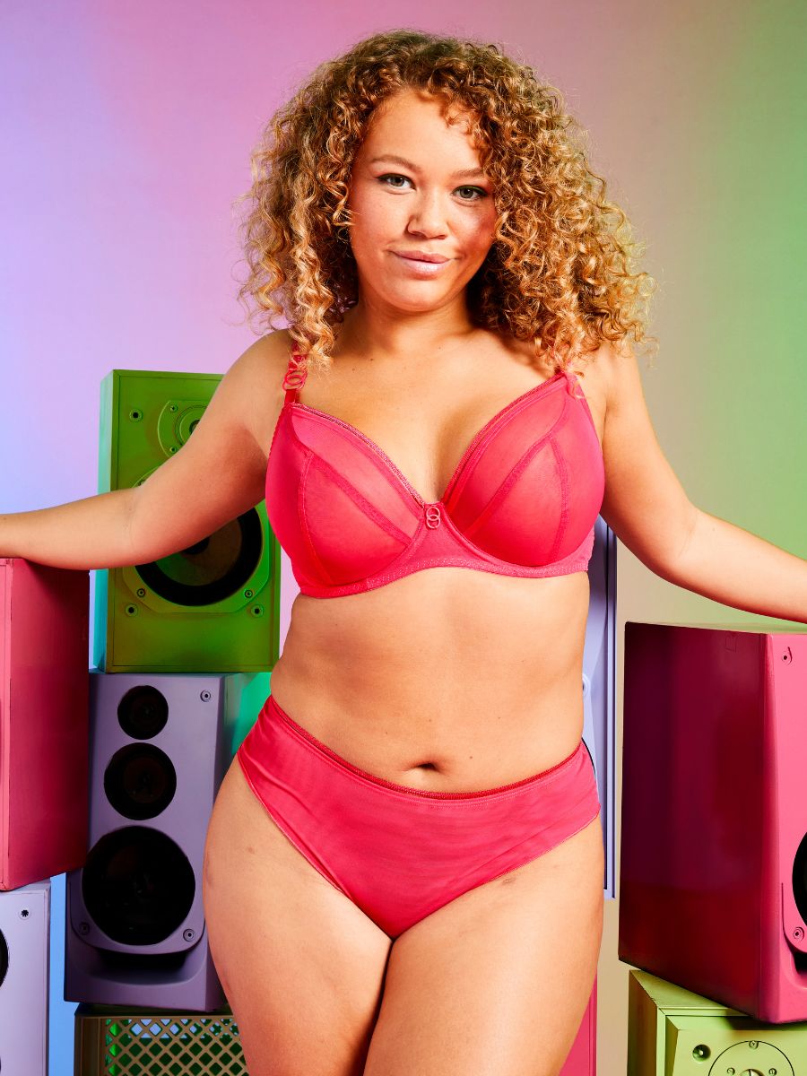 Embrace Your Pink Power with Curvy Kate's Barbie-Inspired Pink Bras – Curvy  Kate UK