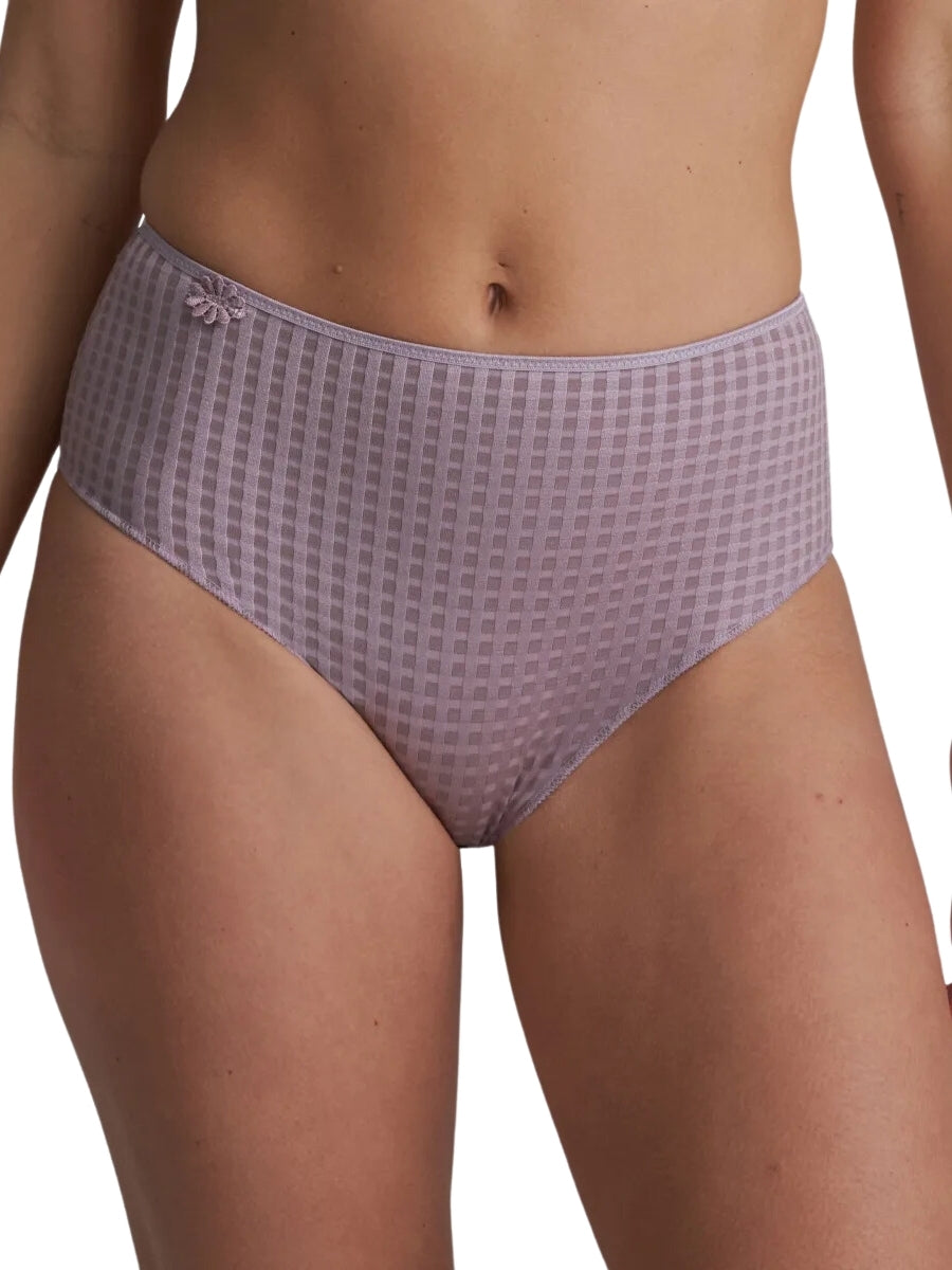 Avero Full Brief