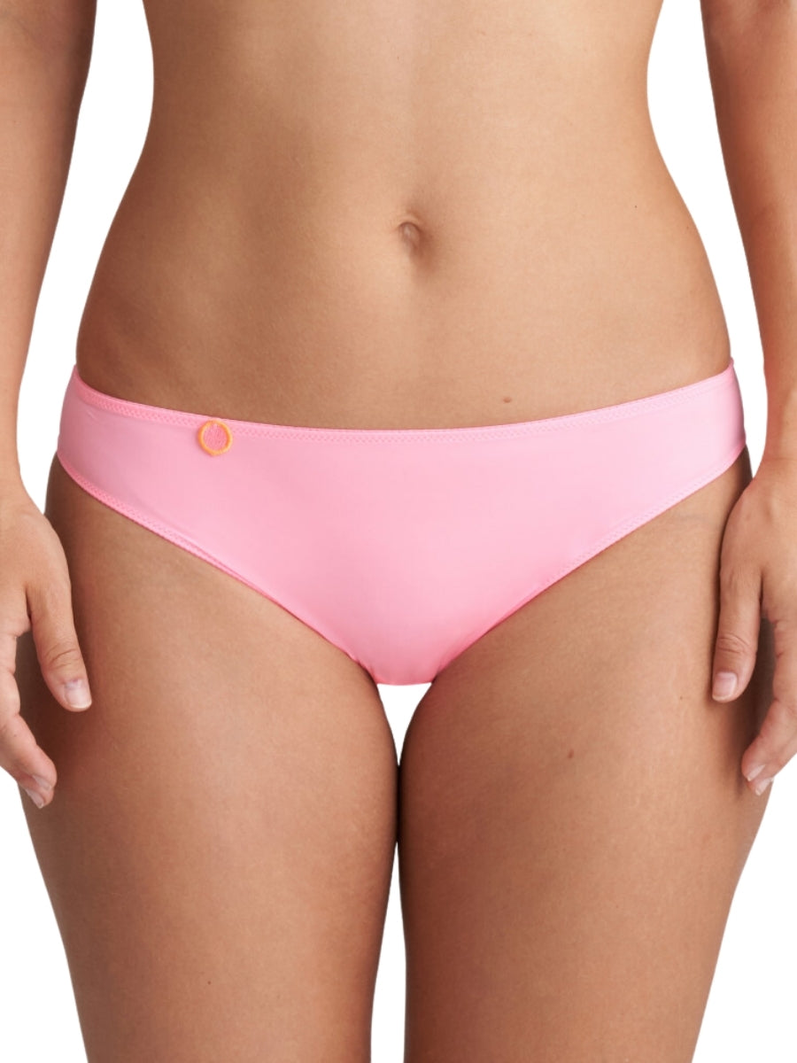 Tom Rio Brief