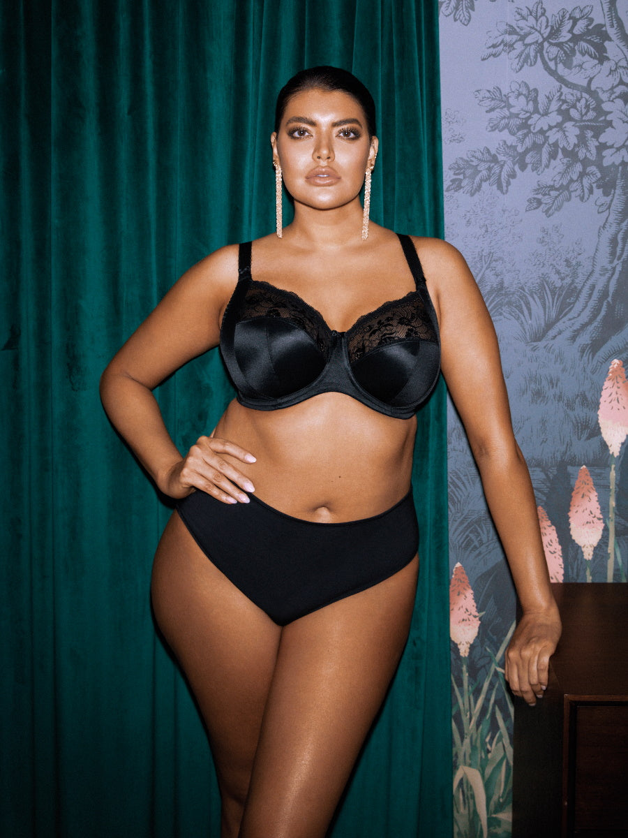 Large in bra store size